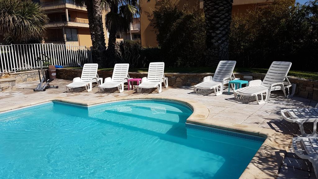 Hotel Albizzia Valras-Plage Εξωτερικό φωτογραφία